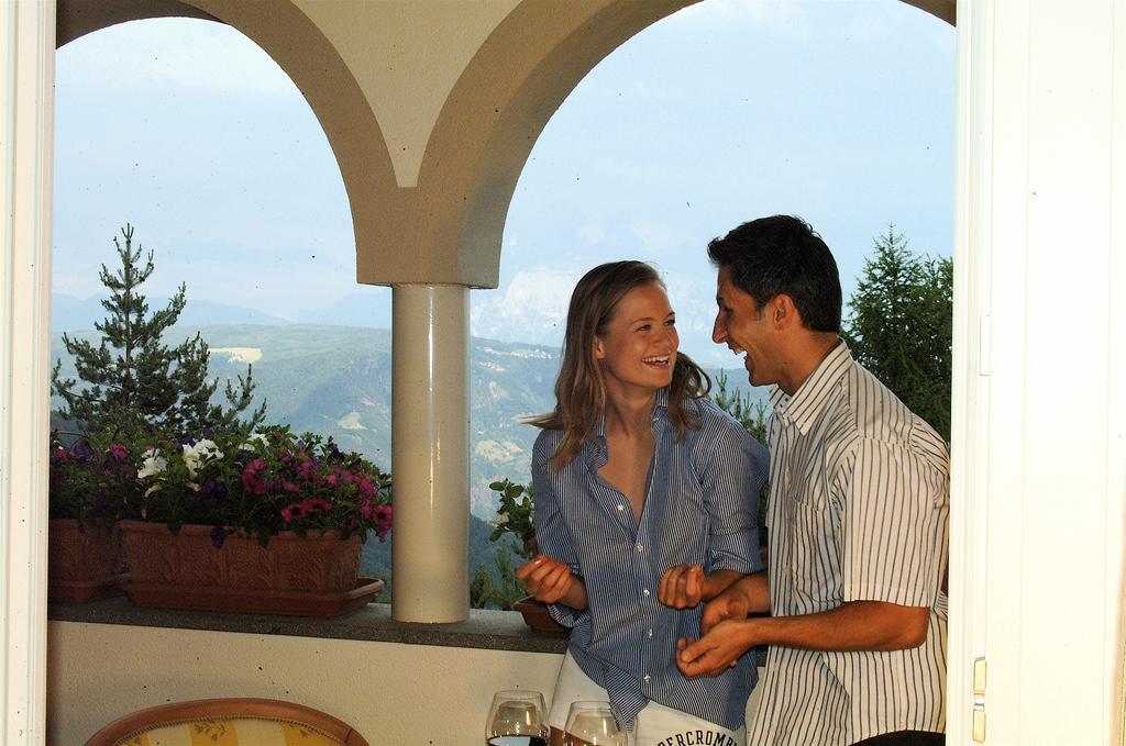 Hotel Koenig Laurin San Genesio Atesino Rom bilde